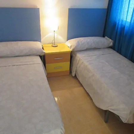 Ideally Located Between The Sea And The Center - 2